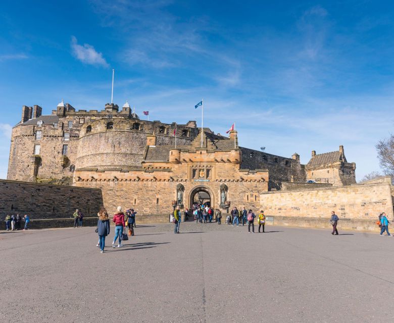 Edinburgh Castle © VisitScotland & Kenny Lam